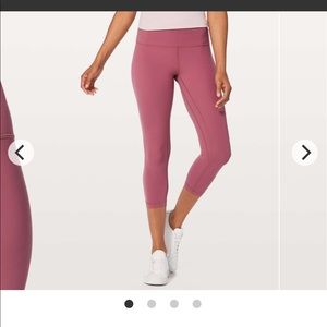 SOLD - Lululemon align crop 21”